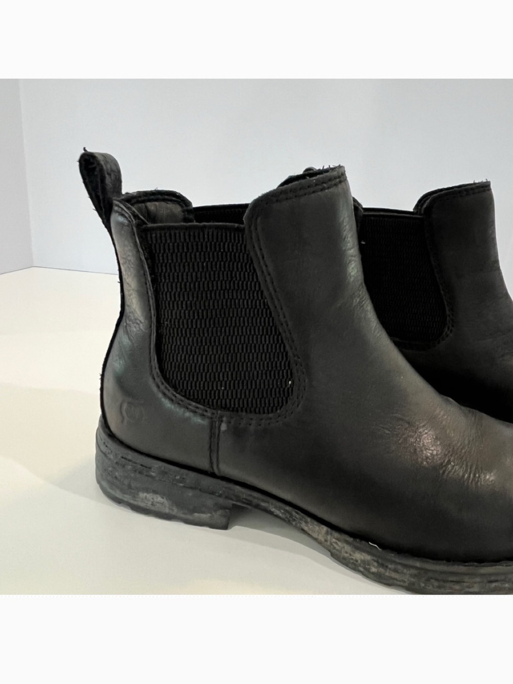 BORN Cove Black Leather Chelsea Ankle Boots | Women’s 7 - Picture 4 of 7